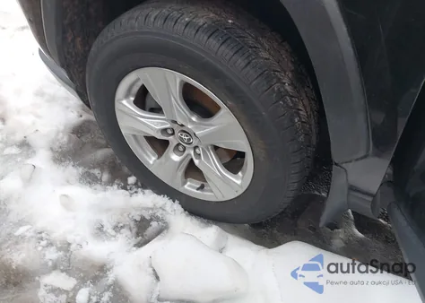 2021 Toyota Rav4 Hybrid Le z USA, uszkodzony, nr VIN JTMLWRFV3MD129867